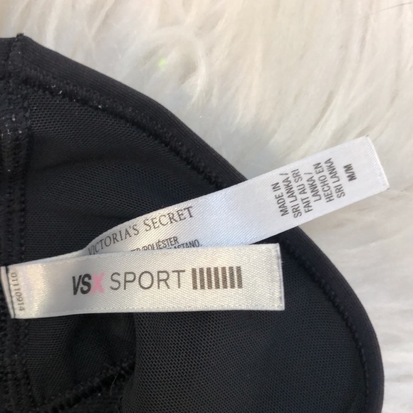 Victorias Secret VSX Sports Bra Size medium - Picture 6 of 7